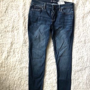 HOLLISTER dark wash jeans